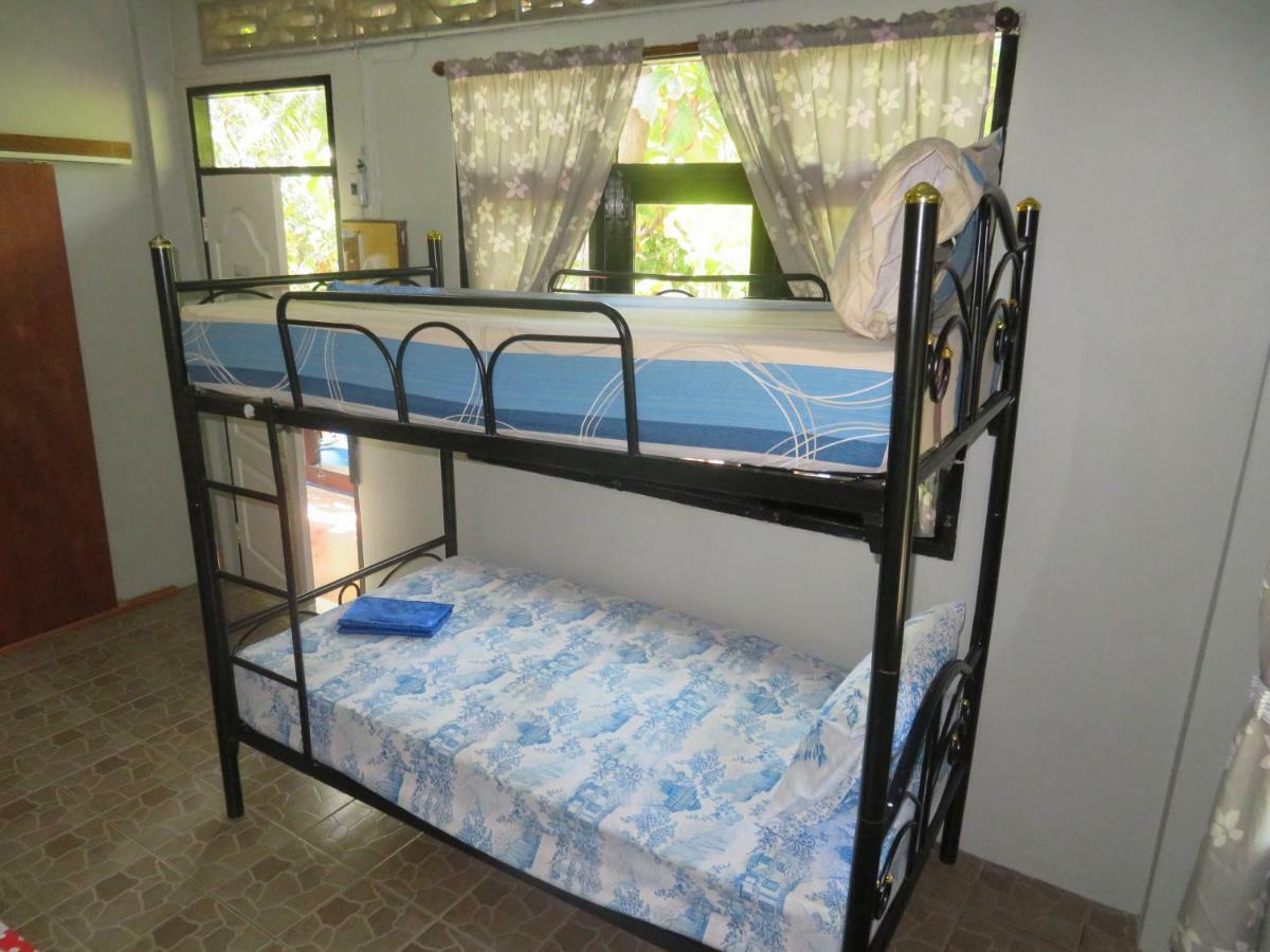 Same Same Guesthouse, Bar & Restaurant (Adults Only) Хаад Рин Экстерьер фото